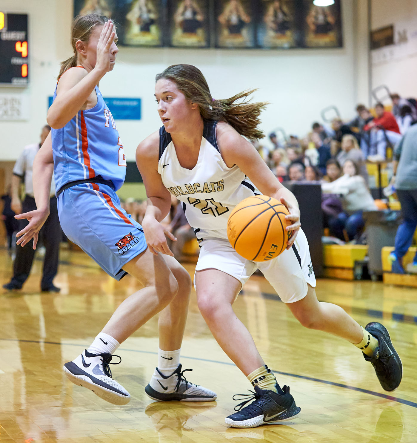 200103 DHS BBALL 6.jpg